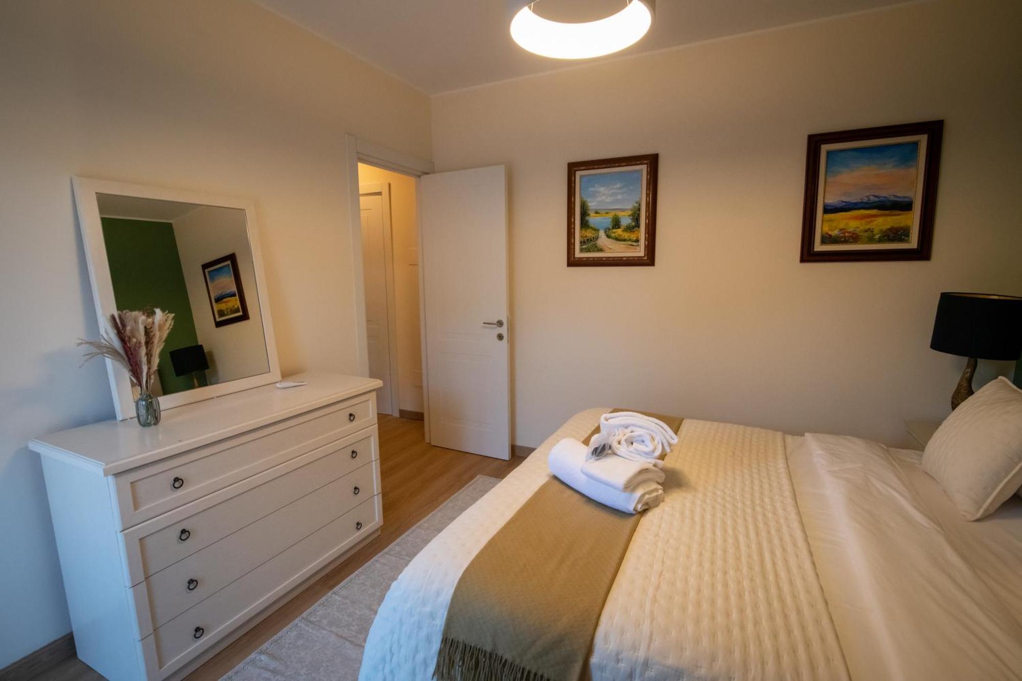 Residenza Lago Sereno Porto Ceresio Extérieur photo