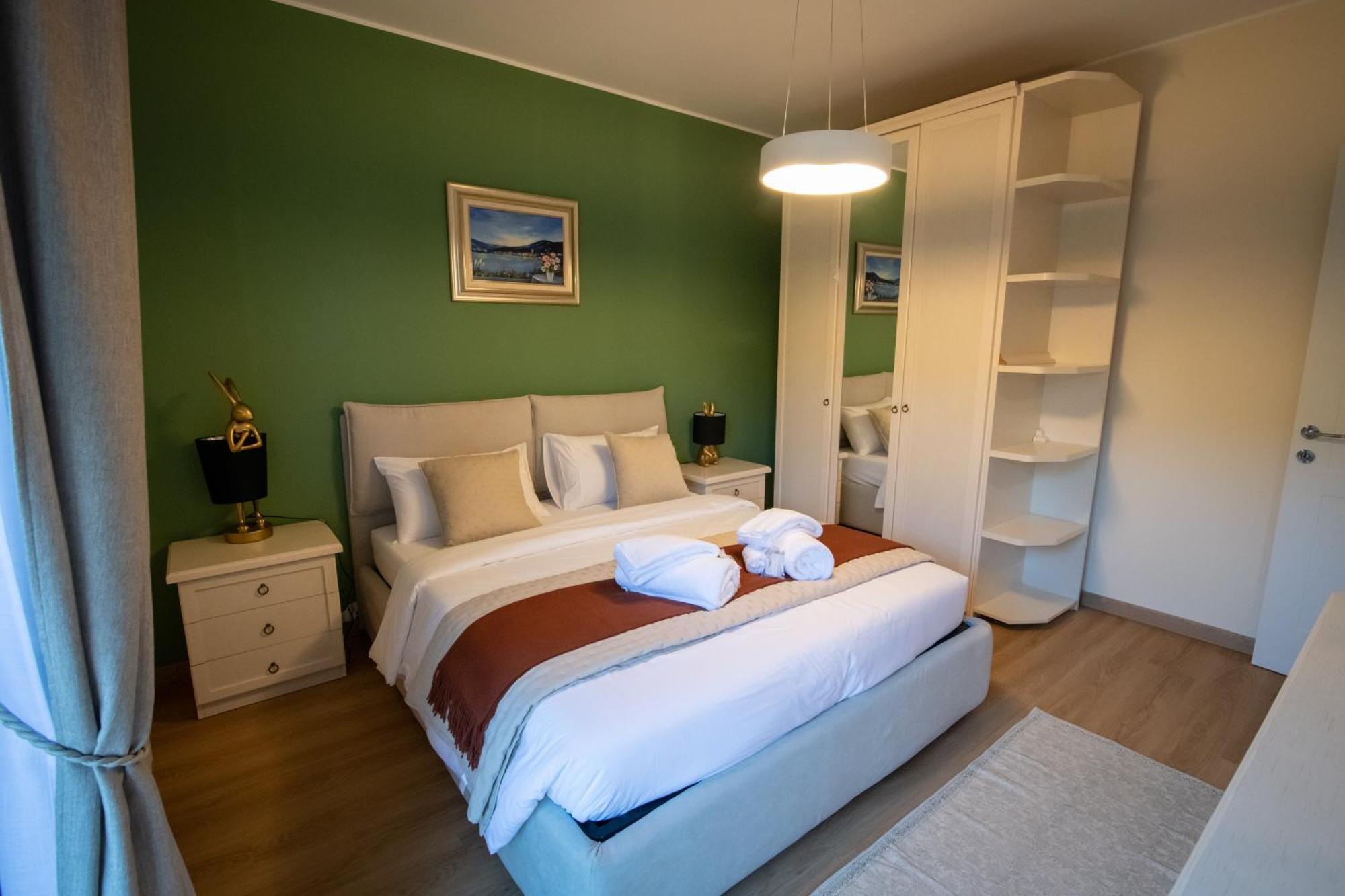 Residenza Lago Sereno Porto Ceresio Extérieur photo
